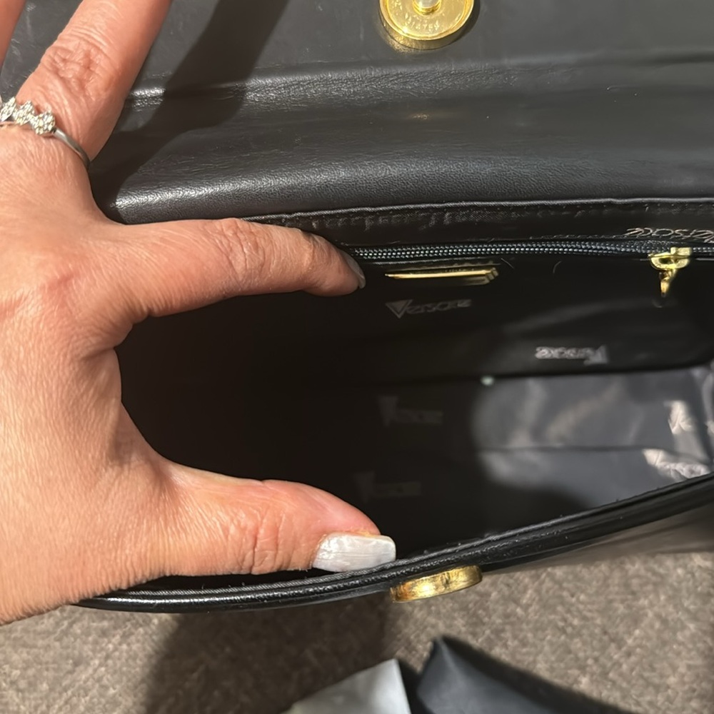 Gianni Versace handbag, original dustbag, minimum signs of wear & Keychain - Picture 9 of 16